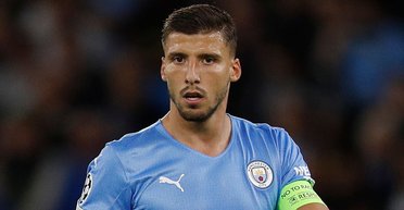 "Стойкий мужик": гравець "Ман Сіті" показав дивне татуювання російською (фото)