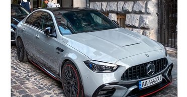 В Украине появился новейший заряженный Mercedes за 5,5 миллиона (фото)