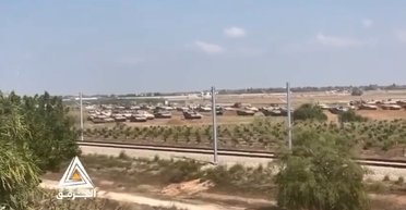 Ждут команды: ЦАХАЛ собрал ударную колонну военной техники возле сектора Газа (видео)