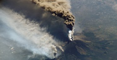 Таємницю найзагадковішого вулкана у світі нарешті вдалося розкрити: чому Етна такий активний