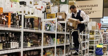 Сомелье из Киева проиграл в казино 1,7 млн гривен, на которые должен был купить алкоголь (фото)