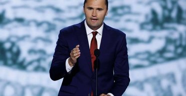 "Це політичне вбивство": ймовірний стрілець у Чарлі Кірка дає свідчення під вартою