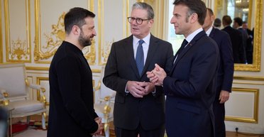 "Россияне – динозавры, они хотят нас съесть": Зеленский о диалоге с Путиным о мире (видео)