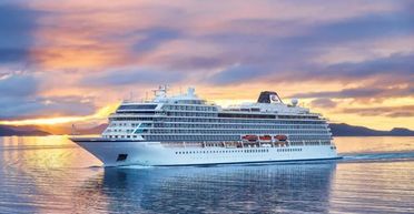 650 человек жили посреди океана 9 месяцев и наконец попали домой: что они рассказывают (фото)