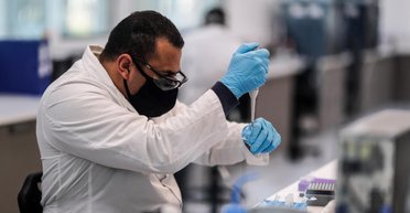 Не сотвори себе панацею. Почему изобретение вакцин от коронавируса – еще не конец пандемии