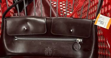 "Мабуть, це жарт": жінка купила сумку за 5 доларів й отримала сюрприз (фото)