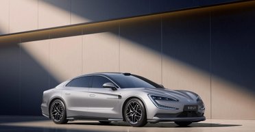 Запас хода — 1000 км: флагманский электрокар BYD получит самую большую в мире батарею (фото)