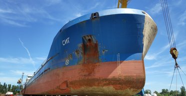 SIG "устал" от взрыва: как морской дрон обезвредил один из самых мощных танкеров РФ