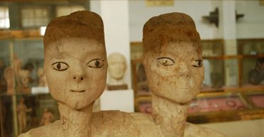 Тайны двуглавых: кого изобразили в древних статуях из Иордании (фото)