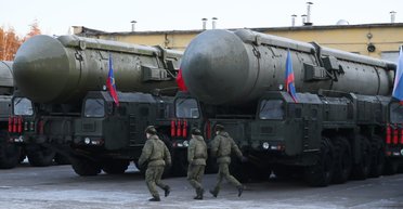 Цирк с ракетами: зачем Кремль заставляет весь мир говорить о себе и бояться ядерного удара