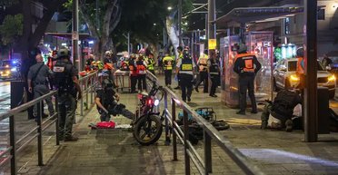 Теракт в Тель-Авиве: среди 16 раненых есть украинка, что известно