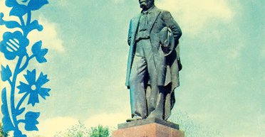 День пустых скамеек. Как КГБ гонял молодежь 22 мая от памятника Шевченко