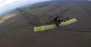 ВСУ начали атаковать оккупантов "крылатыми" FPV-квадрокоптерами: в чем их преимущество (видео)