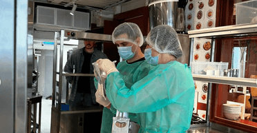 "Повна лікарня людей": Кацурін розказав, як саме отруївся у власному ресторані