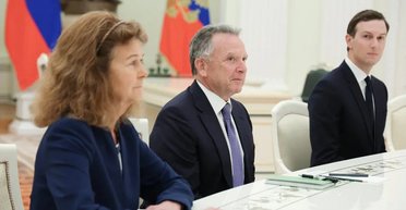 Осудила вторжение, но училась в РФ: СМИ раскрыли, кто переводил Путину "мирный план" (видео)