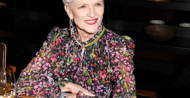 Мэй Маск покорила романтическим аутфитом от украинского дизайнера (фото)