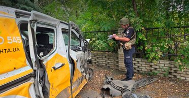 Російський удар по Яровій: кількість загиблих зросла, поліція допомагає людям евакуюватися (фото, відео)