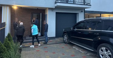 Переписав на тещу: у керівника ТЦК знайшли незадеклароване майно на 6 млн грн (фото)