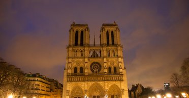 Нотр-Дам-де-Парі відкривається після 5 років реконструкції: що варто знати про подію (фото, відео)