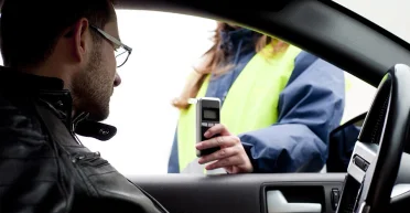 Лучше так не вести себя на дороге: каких водителей чаще всего штрафуют