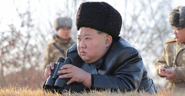 "Ядерное сдерживание": Ким Чен Ын запустил ракеты и заявил, что готов к войне