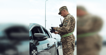 Постанова про виїзд за кордон до 22 років: за новими правилами вже виїхали перші чоловіки