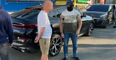 Допомогти батькові: на Вінниччині син депутата від ОПЗЖ замовив убивство колеги, — ДБР (відео)