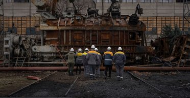 РФ атаковала линию между АЭС и Киевом: во время восстановления обстреляли энергетиков, — мониторы