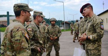 Майже третина громадян США підтримує відправлення американських військ в Україну, — ЗМІ