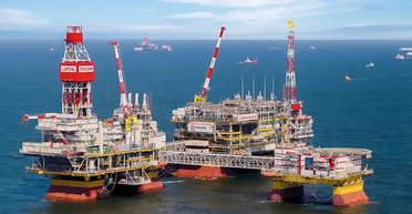 СБУ взорвала третью платформу РФ в Каспийском море: появились первые кадры попадания (фото)