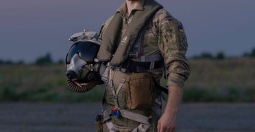 "Ми шукаємо тут злочинця": додому до загиблого льотчика "Джуса" прийшли з обшуками