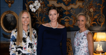 Княгиня Монако Шарлін продемонструвала елегантний вечірній образ (фото)