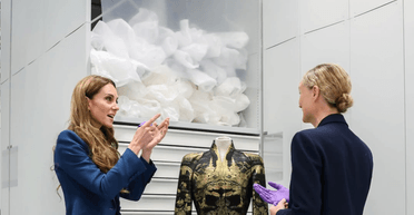 В елегантному синьому костюмі: Кейт Міддлтон розкрила своє найбільше хобі (фото)