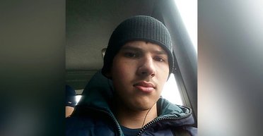 Кирпич вместо сына: семье погибшего в Донецкой области оккупанта принесли "завещание" (видео, фото)