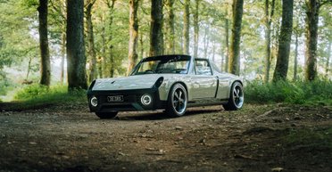 Классика на новый лад: культовый спорткар Porsche 70-х вернули в производство (фото)