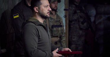 "Відсутня мобілізація суспільства": Зеленський дав інтерв'ю Economist про підсумки 2023 року