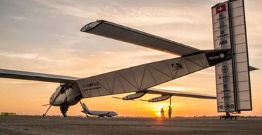 Одно колесо и самолет без топлива: кругосветные путешествия, которые вошли в историю