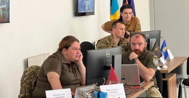 Военнообязанные женщины не смогут трудоустроиться без ТЦК: почему и что делать