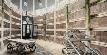 Мавзолей жаху: дослідниця розкрила похмурі таємниці старого кладовища (відео)