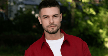 Переможець "Караоке на Майдані" став будівельником у Великій Британії: інтерв'ю