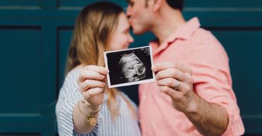 Жінка вагітна вже 7 років поспіль: у мережі думки розділилися (фото)