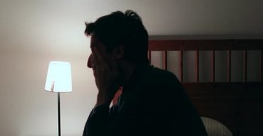 Небезпечне пробудження: чому деякі люди прокидаються о 3 або 4 ранку і як із цим боротися