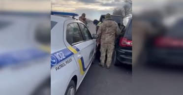 Погоня на скорости 170 км/ч: полиция рассказала о причине инцидента с ТЦК (видео)