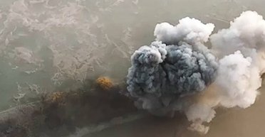 "Правильно вчинив": танк ЗС РФ розмінував власні ділянки та самознищився на фронті (відео)