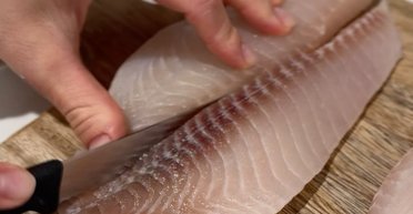 Тилапія в овочевому соусі: рецепт ніжної риби