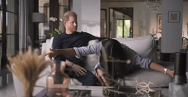 "Сидів із кам'яним обличчям": Меган Маркл розлютила принца Гаррі жартом про його бабусю (відео)