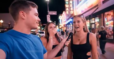 Вуличне інтерв'ю з двома дівчатами, які відпочивали в клубі, налякало людей (відео)