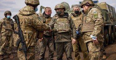 Донбасс нерешенный. Как за два года сменилась риторика президента в отношении войны на востоке