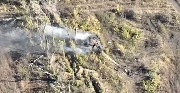 Нашел уязвимость: украинский дрон лишил россиян новейшего танка Т-72Б3М (видео)