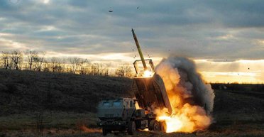 Для систем HIMARS створюють нові боєприпаси меншого калібру: у чому суть рішення